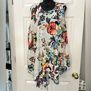 Melissa McCarthy Assymetrical Floral Top